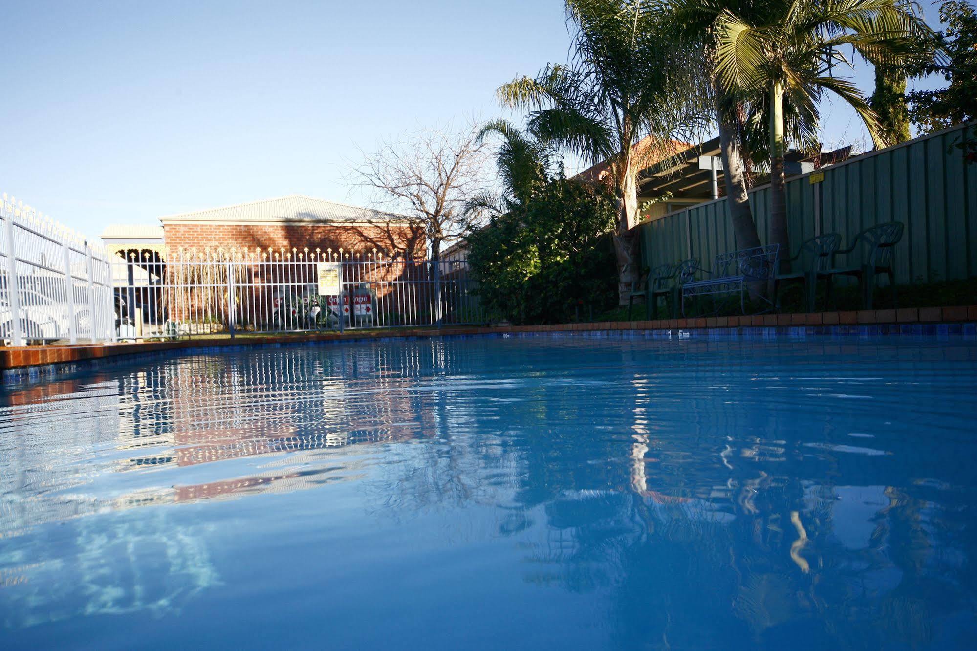 Burke And Wills Motor Inn Swan Hill Servizi foto